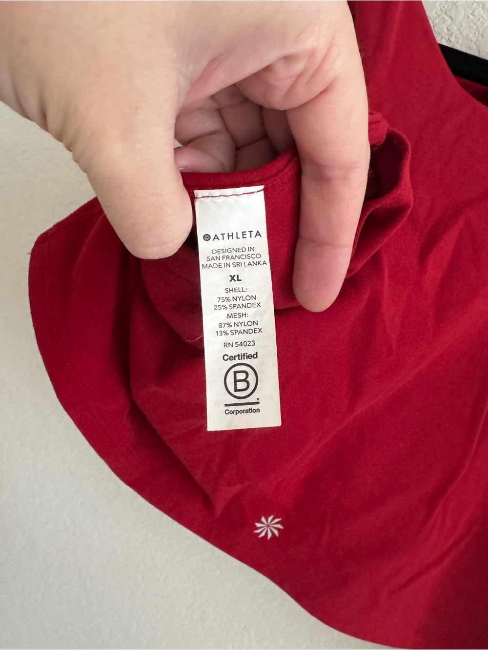 Athleta Conscious Crop Tank XL Red - Picture 5 of 6